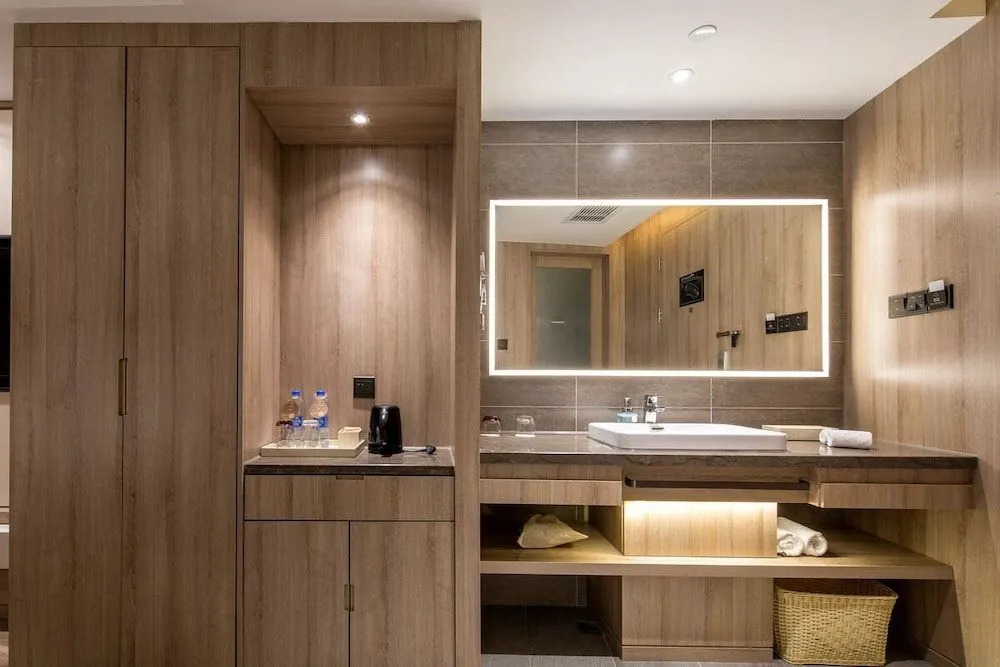 Ningbo Tianyi Square Atour Hotel