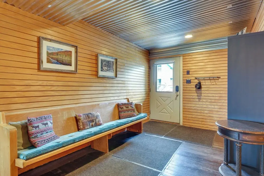 Spacious Old Forge Condo w/ Patio & Fire Pit!