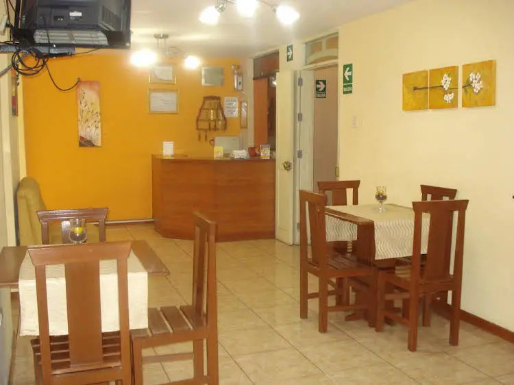 Olimpos Hostal