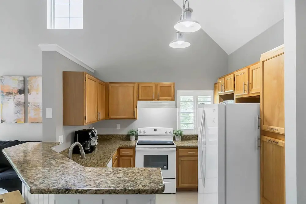Cozy Apartment Only Miles From Disney Community Pool And Jacuzzii