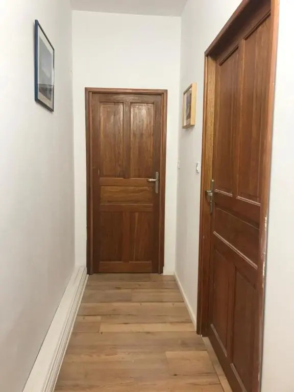 Grand studio rue piétonne Ajaccio