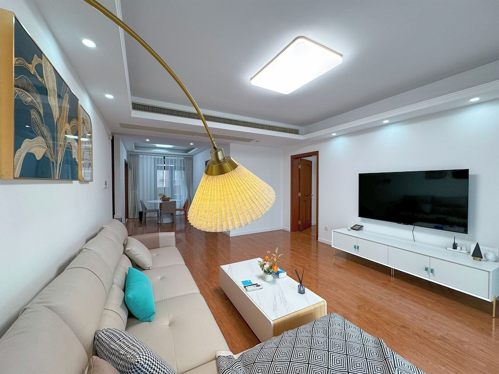 Tyms 3BR 2BA Apt  Gubei Fully Furnished