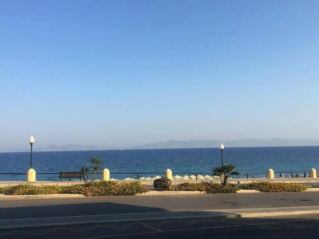 Rodos Beach Apartment 33