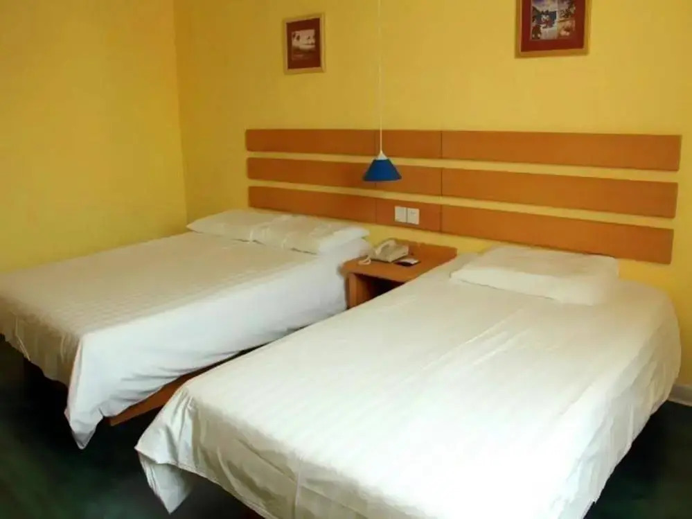 Home Inn Weihai Shichang Avenue