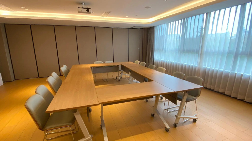 JI Hotel Wuxi Huishan Wanda Plaza