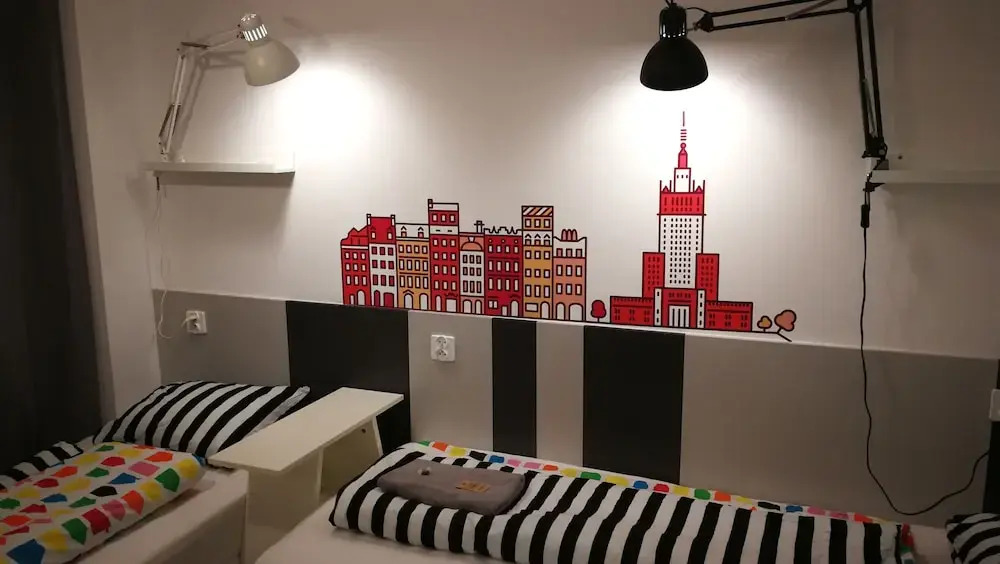 Labo Apartment Metro Plocka