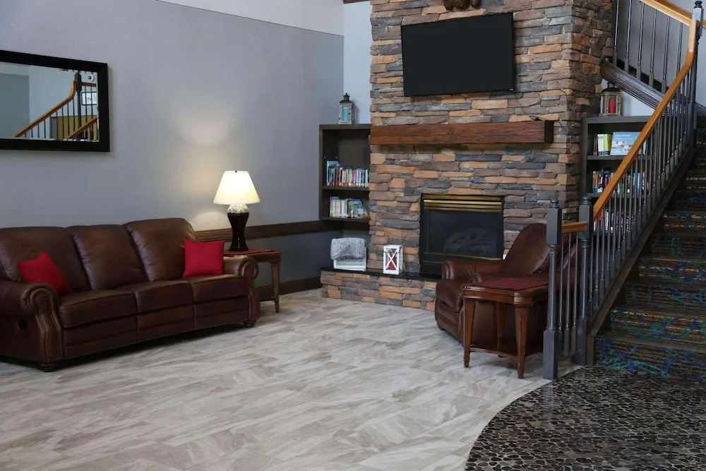 Country Inn & Suites By Radisson, Little Falls, Mn