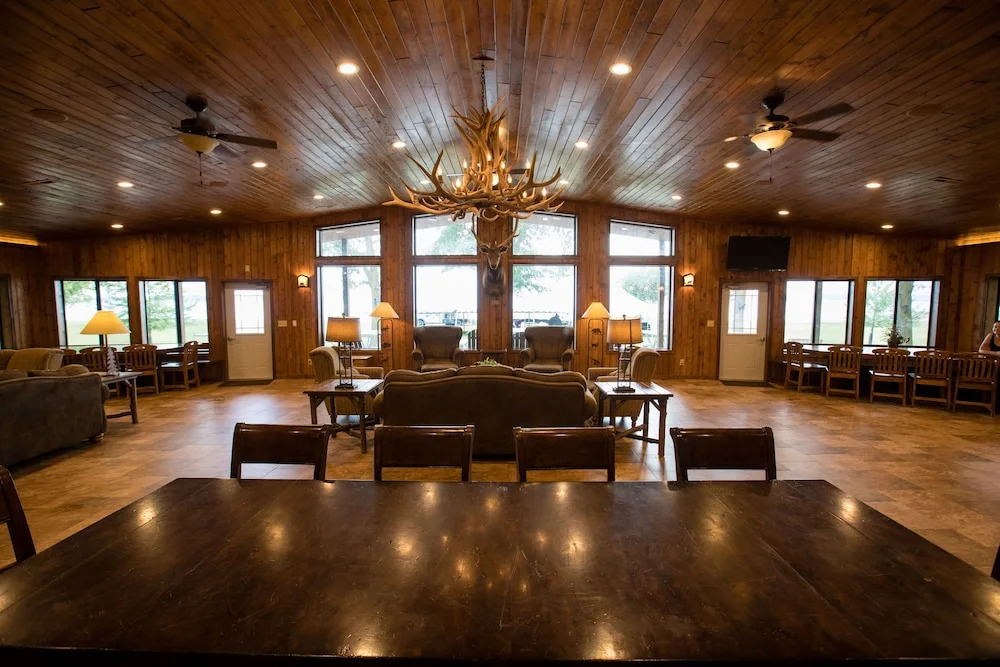 Lewis & Clark Resort