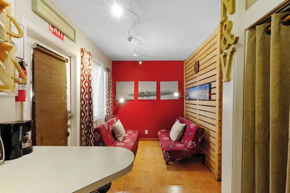 1BR Pet-friendly Condo w/ Parking & Backyard BBQ