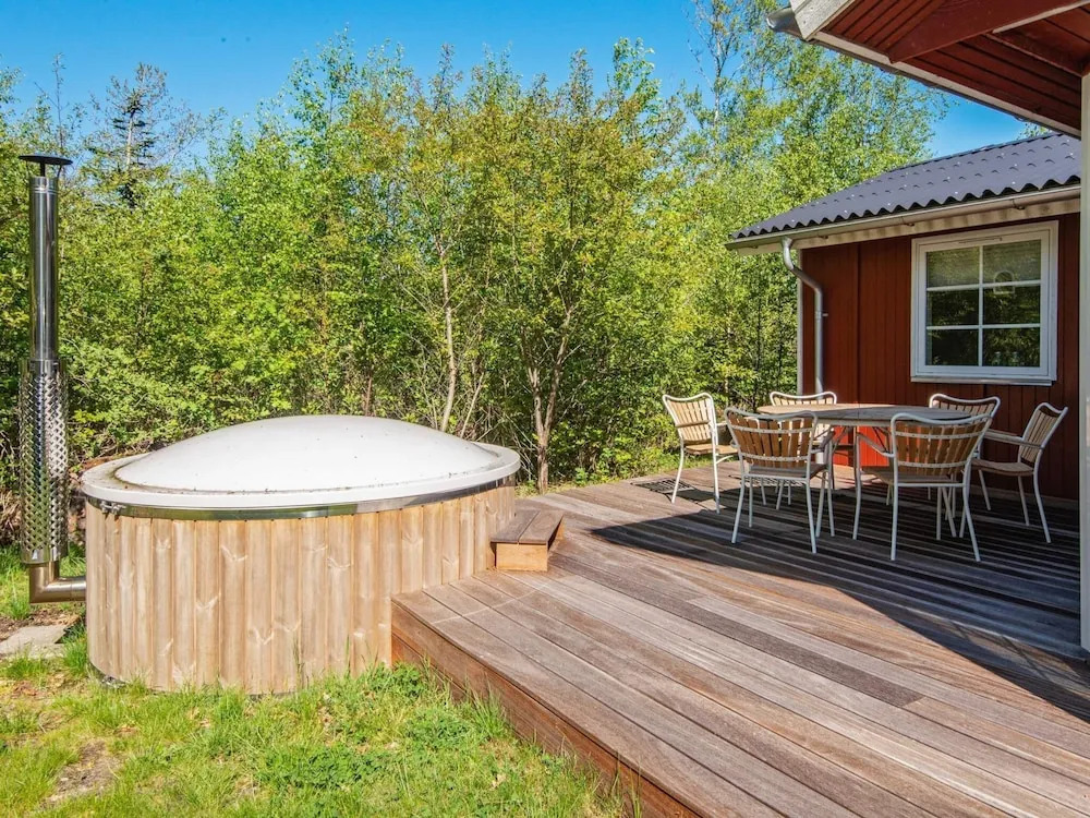 Vibrant Holiday Home in Tarm near Sea