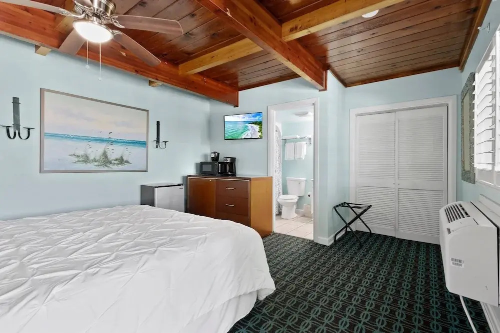 Oceanfront Inn II