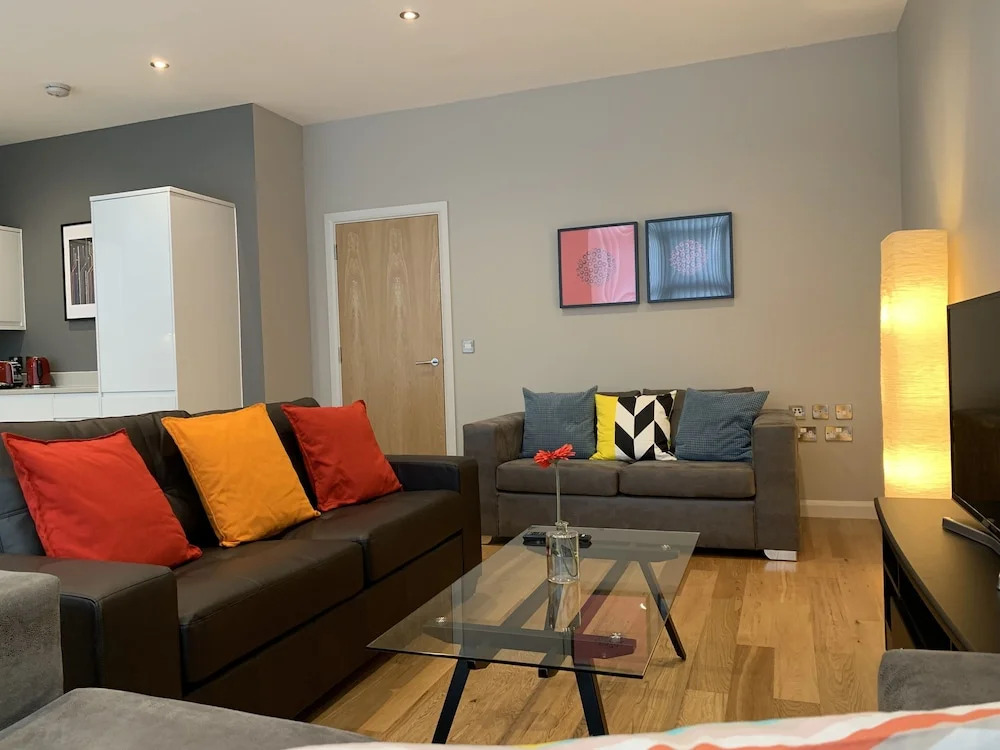 Emerald House Apartments East Croydon