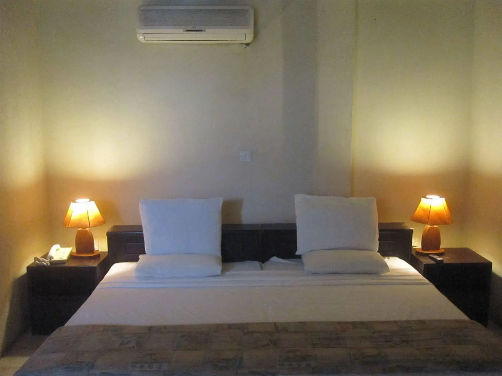 Coconut Grove Beach Resort