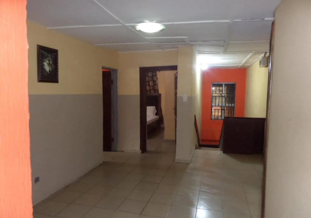 Metro Hotel Oluyole