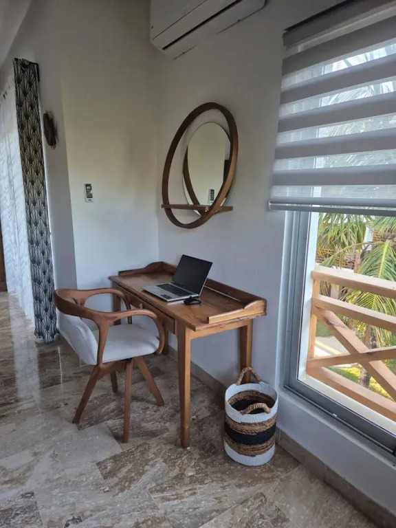 Punta Popy 3BR Duplex With Pool, Walk to Beach