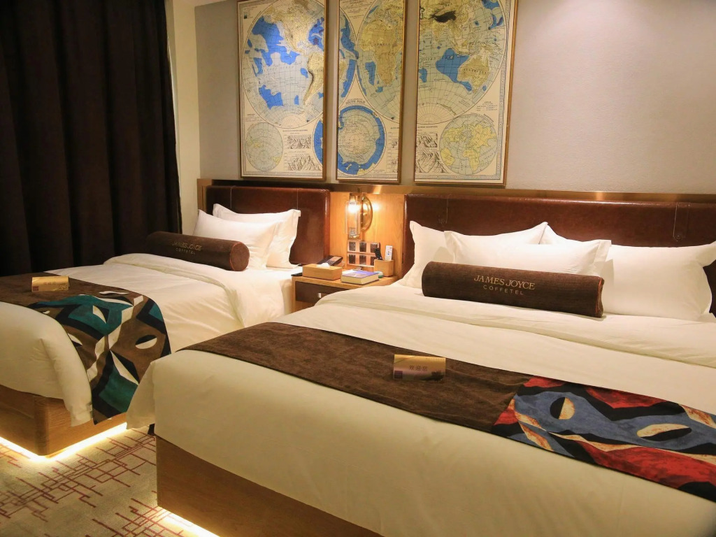 James Joyce Coffetel· Lu'an Huoshan Yingjia Avenue Wenfeng Plaza Store