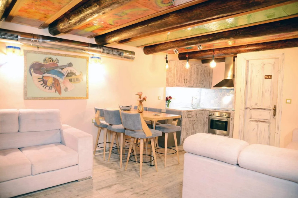 Odos Oneiron Boutique Hotel