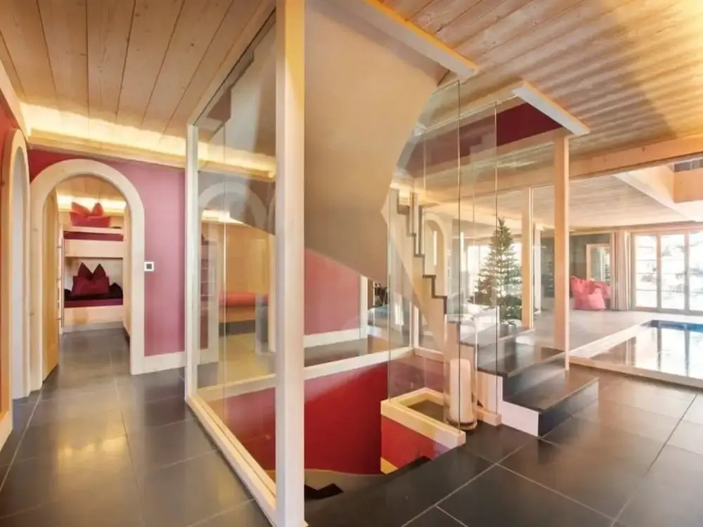Beautiful Modern Chalet in the Gstaad Region