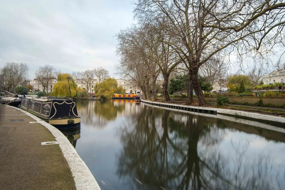 Welcoming Little Venice Home by the Canal