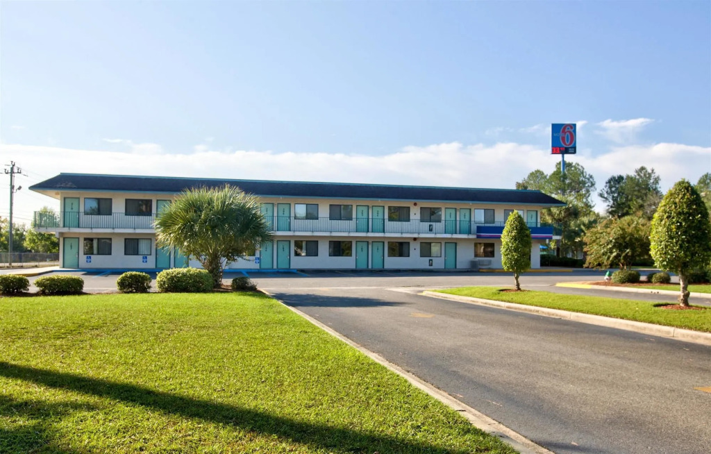 Motel 6-Valdosta, GA - University