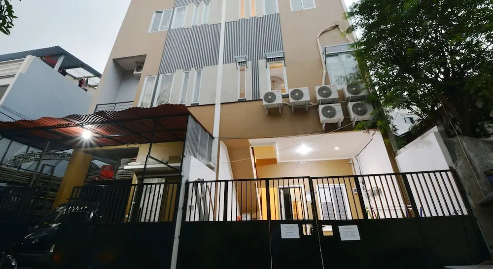 ZEN Rooms Basic Tanjung Duren Syariah