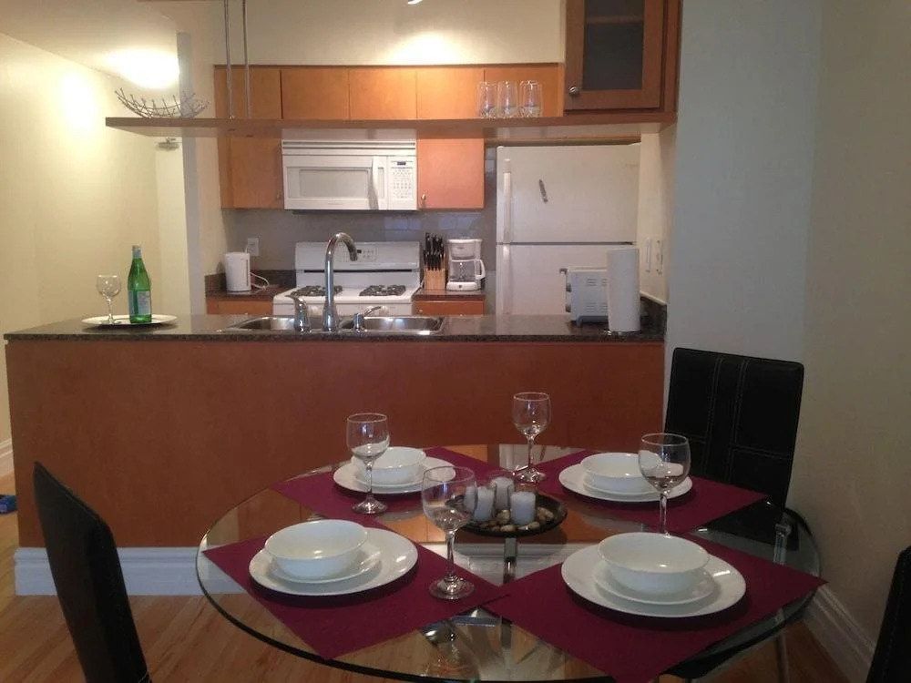 HydeWest - Mariner Furnished Suite
