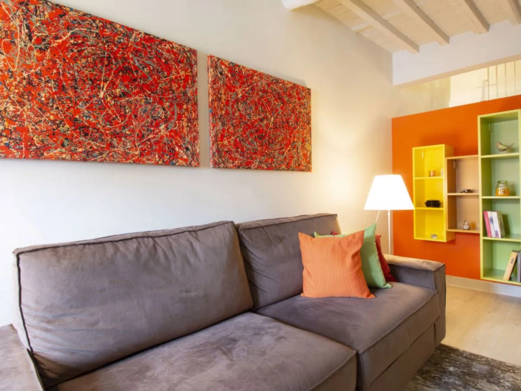House Glicine Lucca