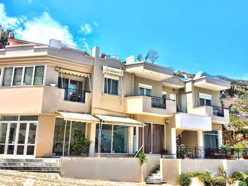Sea View Apartments 10meters from the beach