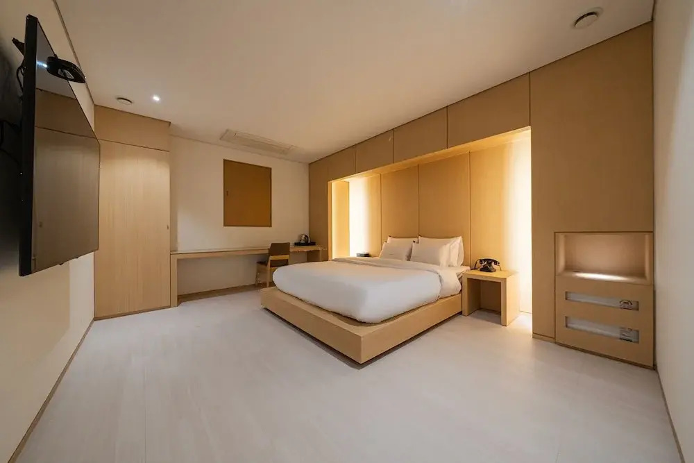 Guwol Rondo Hotel
