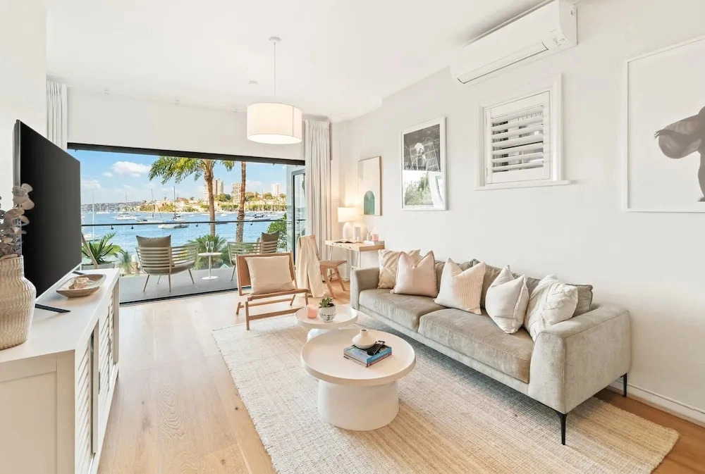 Cocos Apartment at Palm View Collective