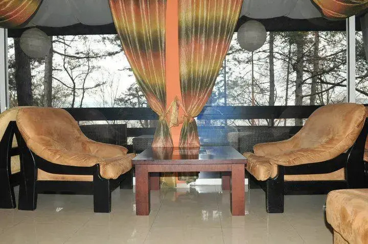 Bor Hotel