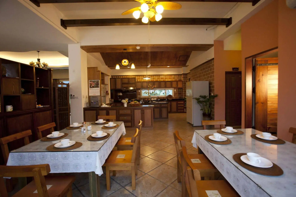 Cloudenjoy B & B