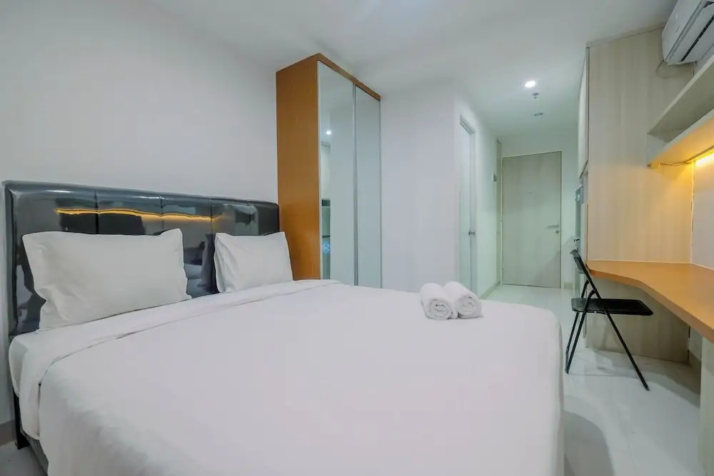 Modern Studio Apartment @ Azalea Suites