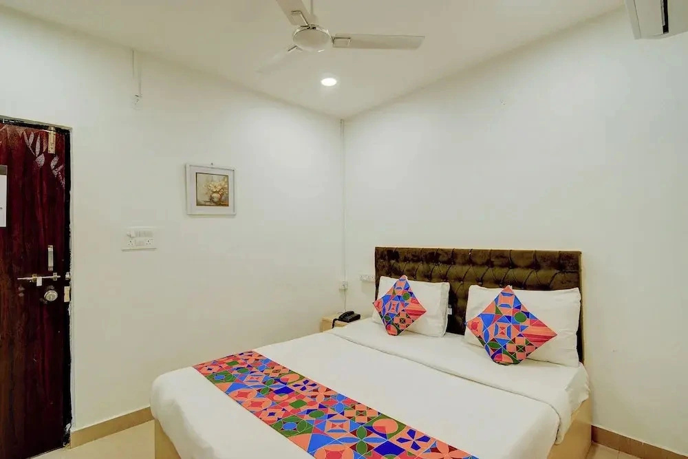 FabHotel Wild Wings Gachibowli