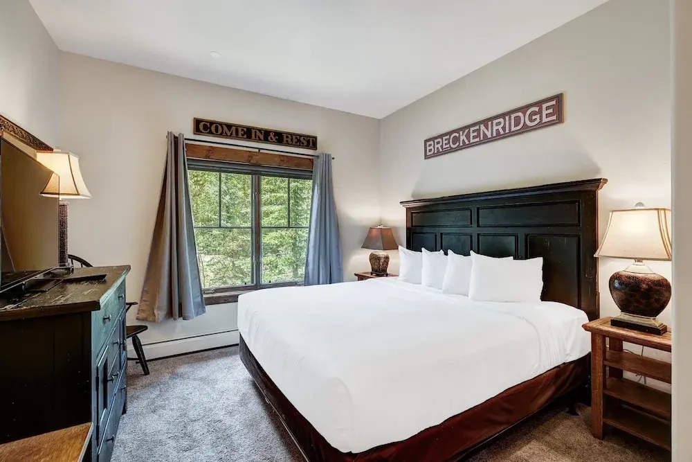 Private Townhome Close To Ski Back And Hot Tub 3 Bedroom Townhouse