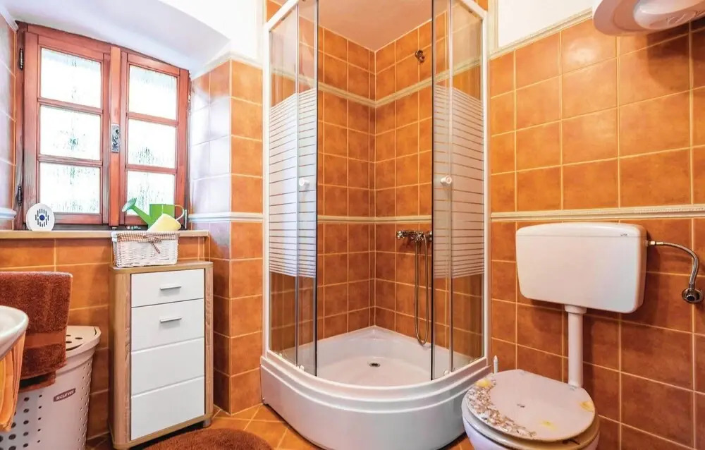 Beautiful Home in Moscenicka Draga With Wifi and 2 Bedrooms