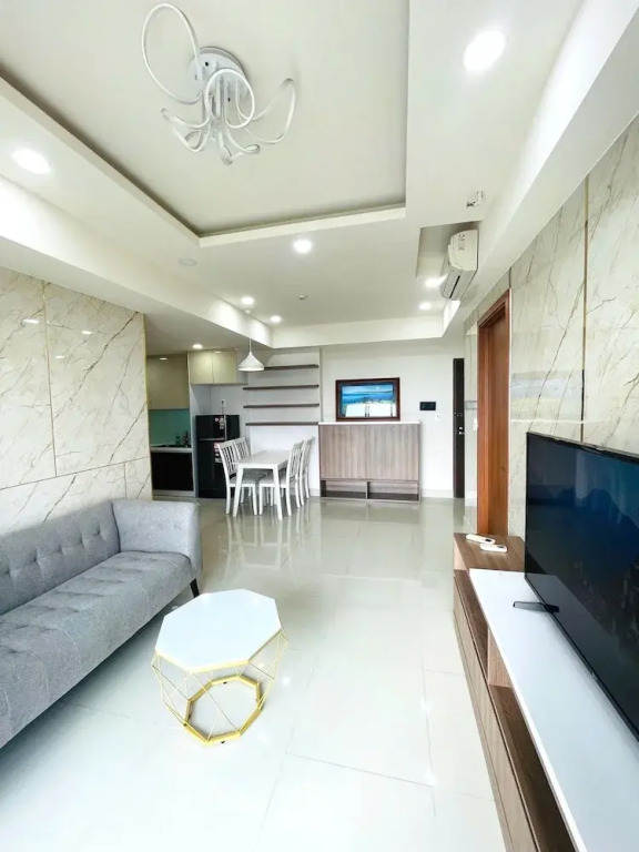Happy Residence