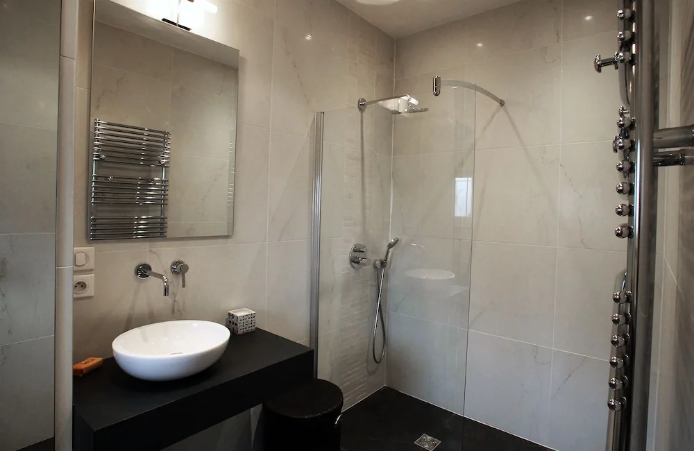 Annecy, apartment with car park near downtown and lake
