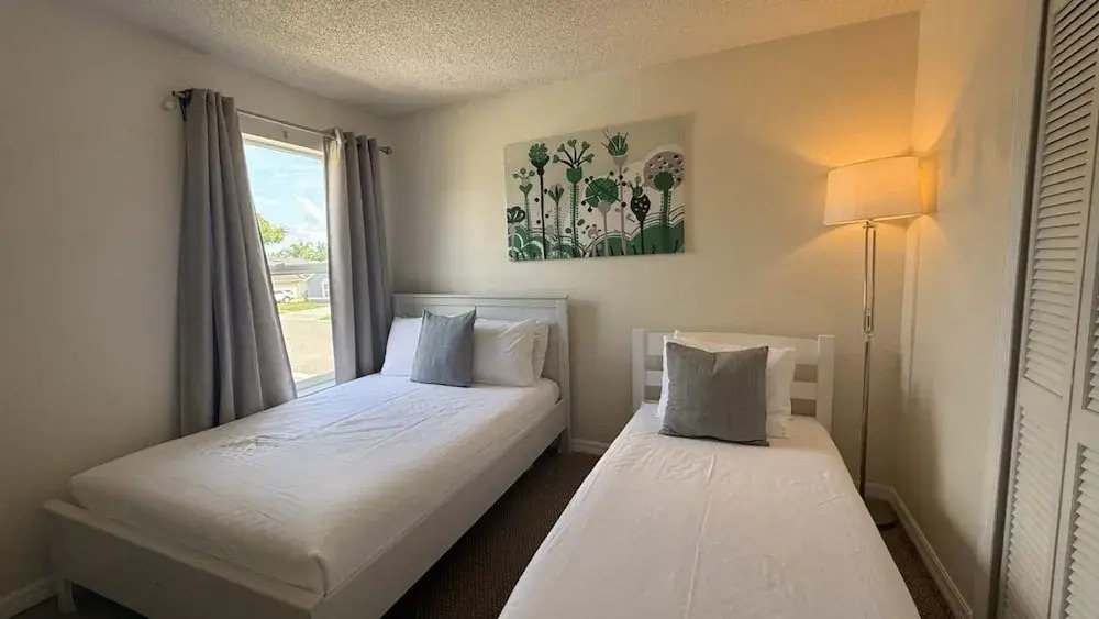 Upstay Stylish 3BR Family-friendly Retreat w Patio