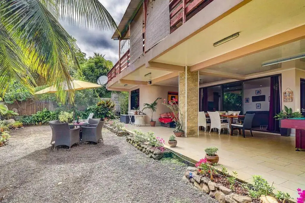 Tahiti beach house