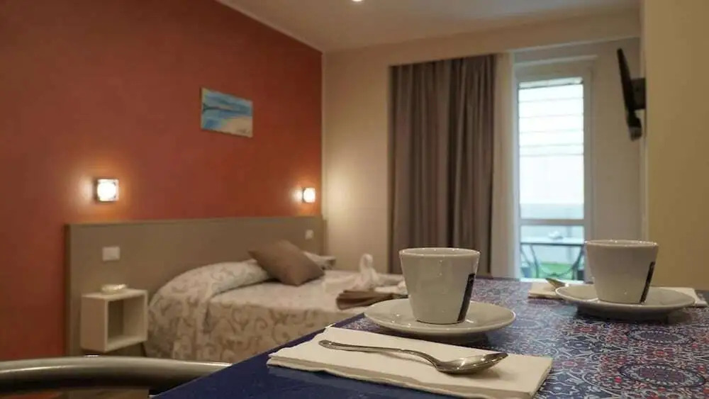 Asterias Residence - Rooms & SPA