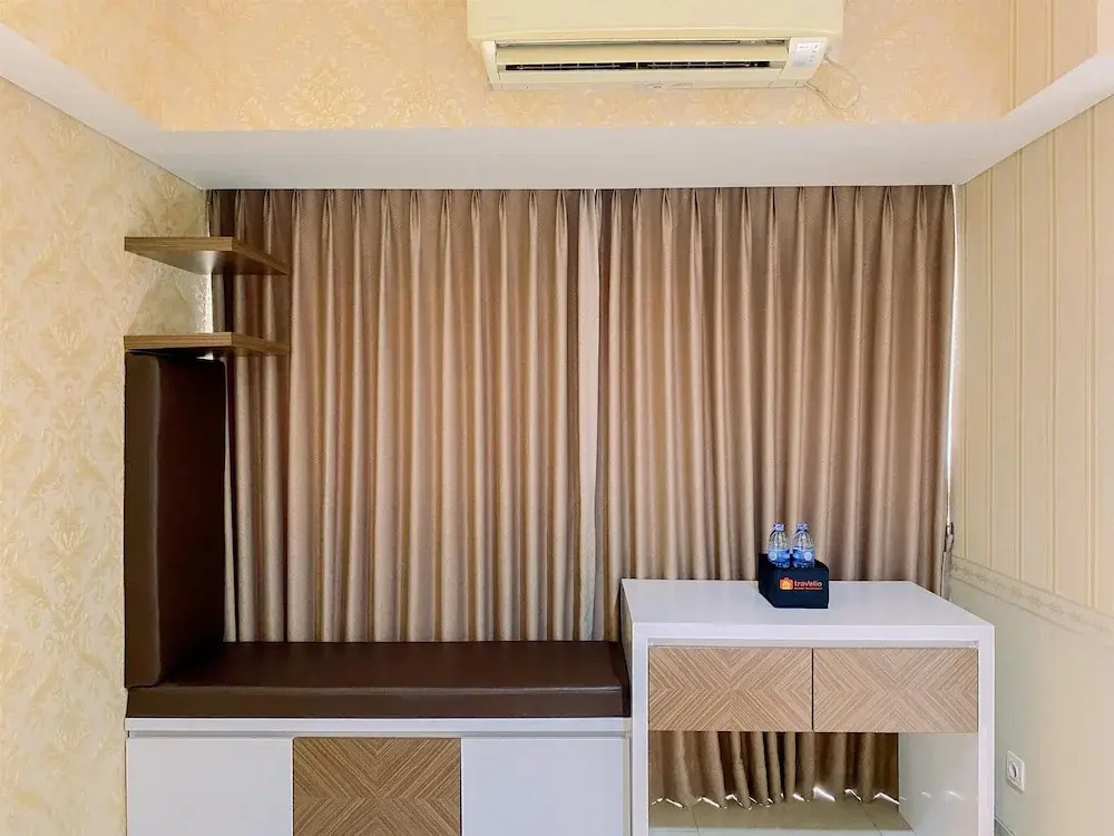 Homey and Good Studio at H Residence Apartment