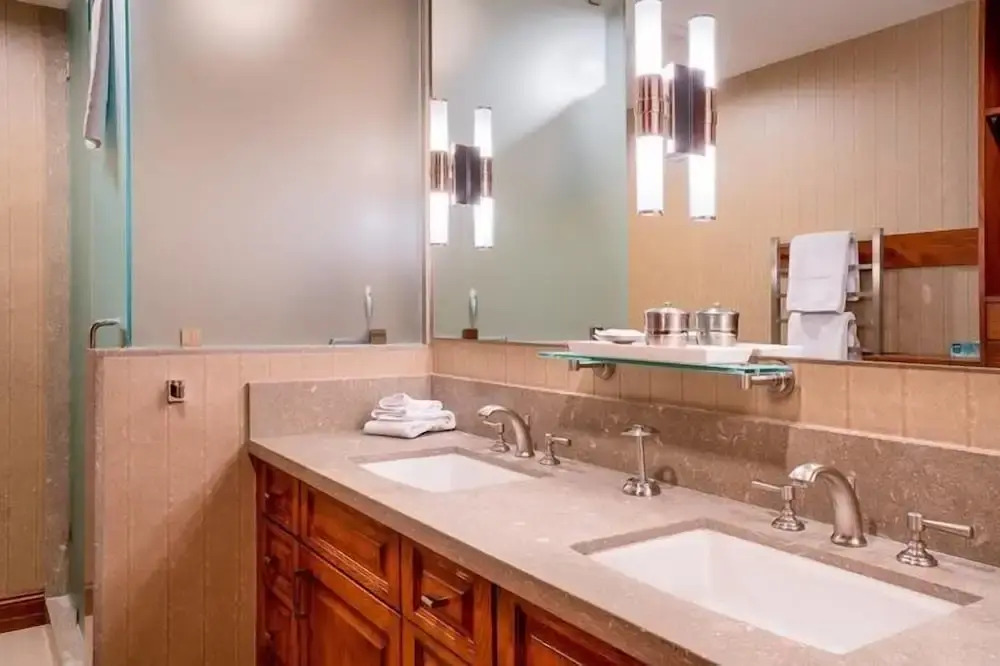 Contemporary 3 Bedroom Ski In, Ski Out Condo in the Heart of Beaver Creek Village