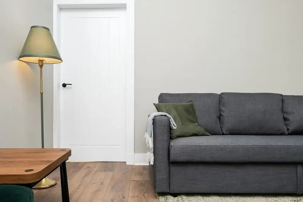 2 Bedroom Flat - Free Parking