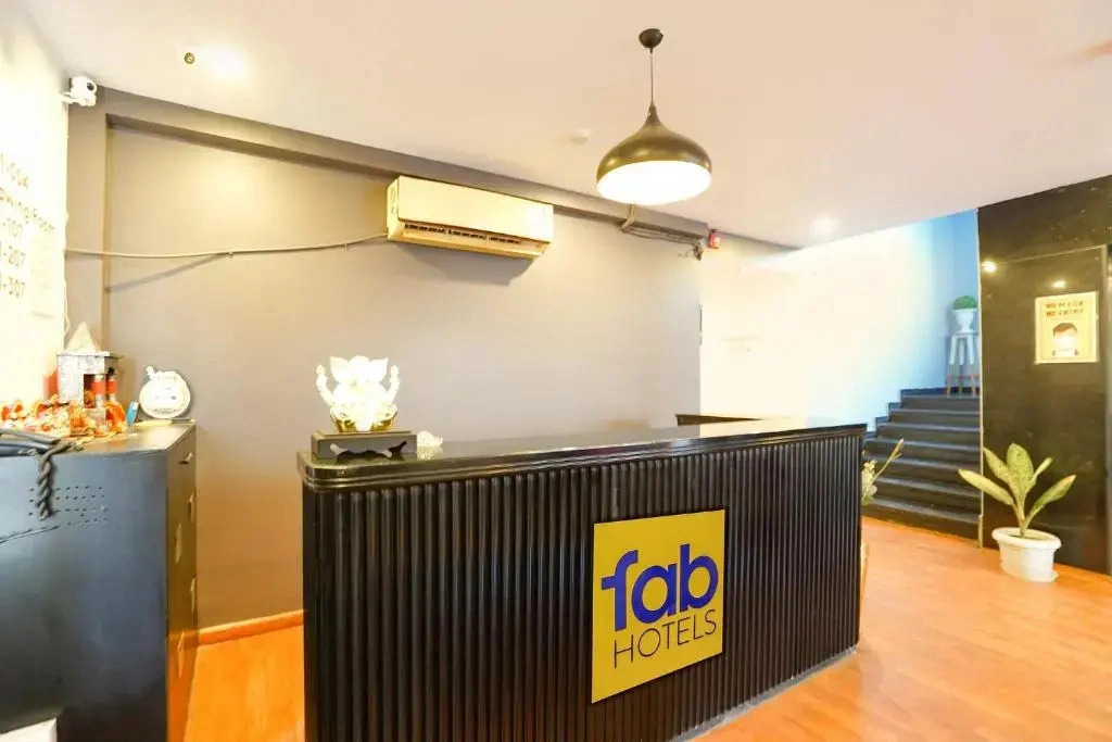 OYO Rooms Patrakarpuram Market