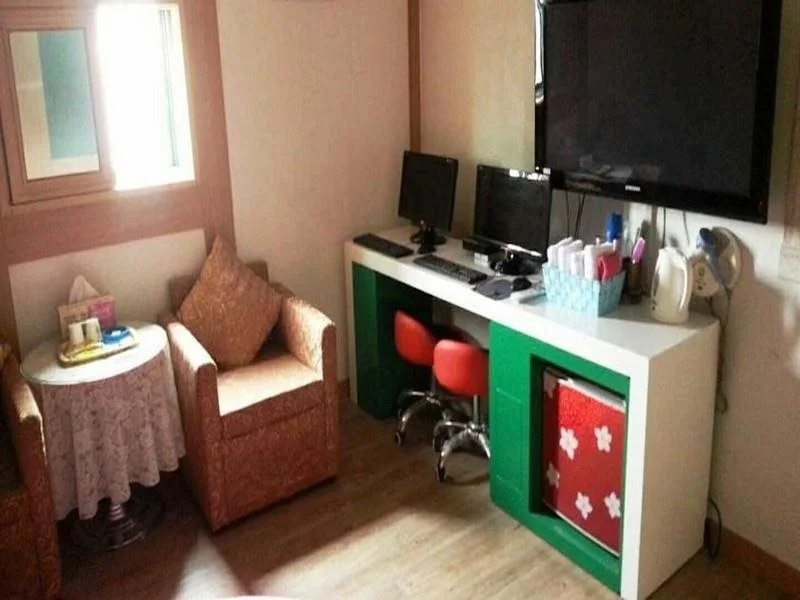 Goodstay Hotel I