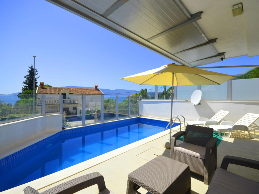 TOP-APARTMENT MONTENEGRO, with private Pool!