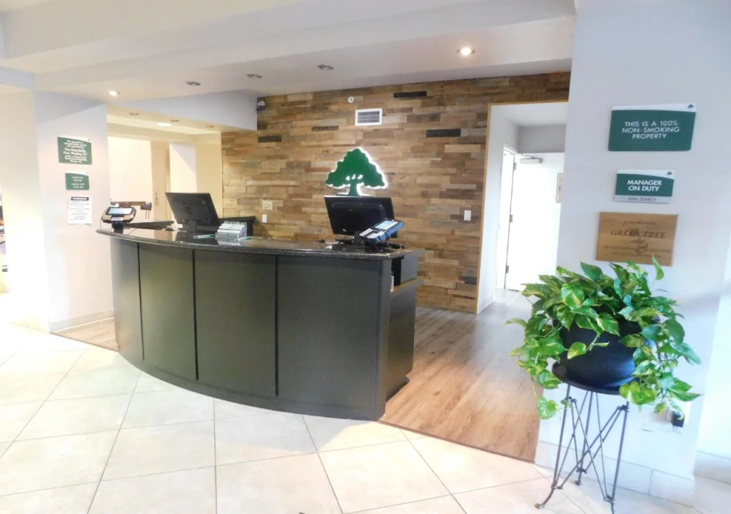 GreenTree Inn & Suites Pinetop