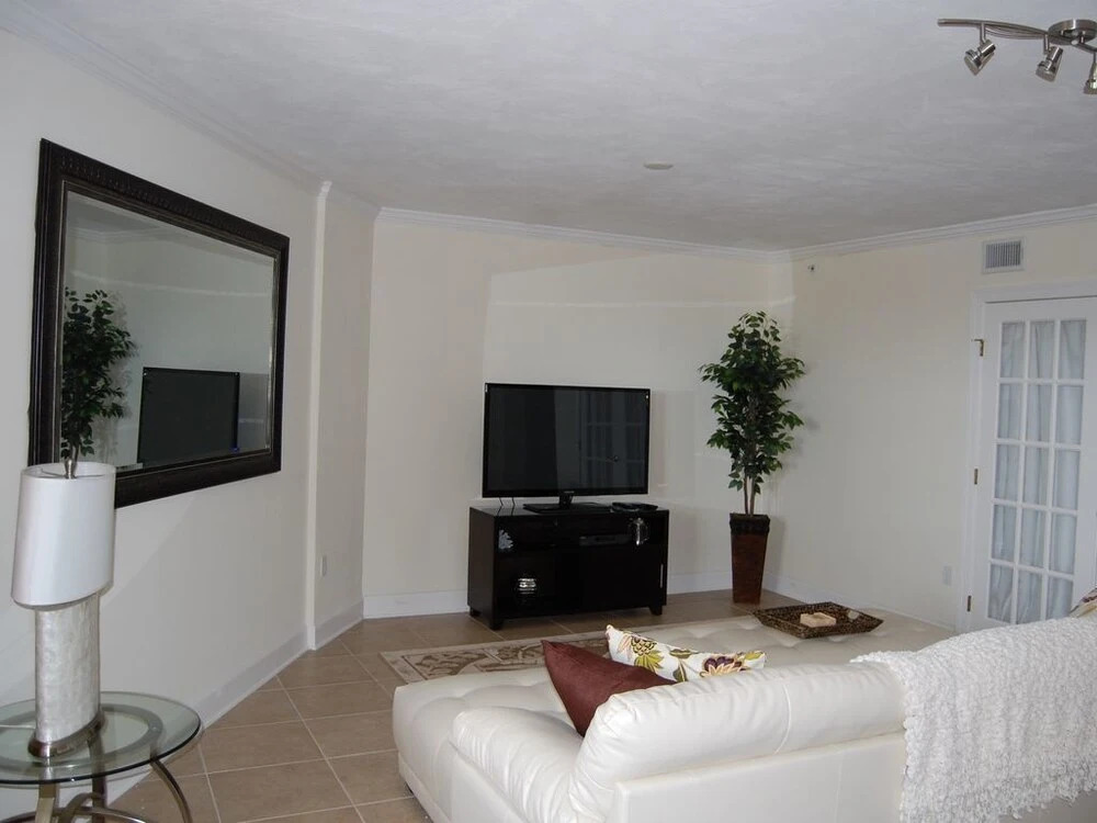 Dimucci TT 606 3 Bedrooms 3 Bathrooms Condo