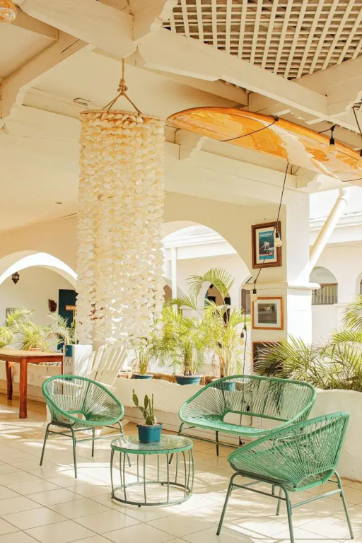 Zulu Surf Hotel